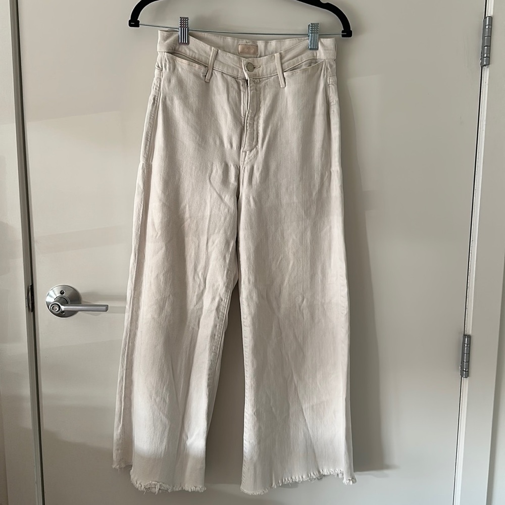 MOTHER Denim Swooner Roller Crop Fray in Whipping the Cream